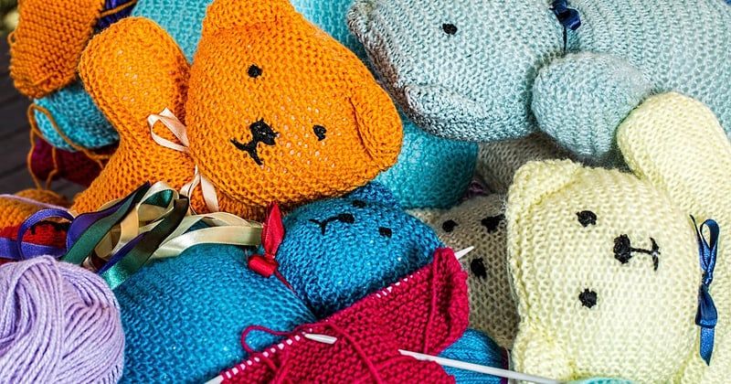 Une maison qui fait du bien : lumière douce, textiles et rangement apaisant